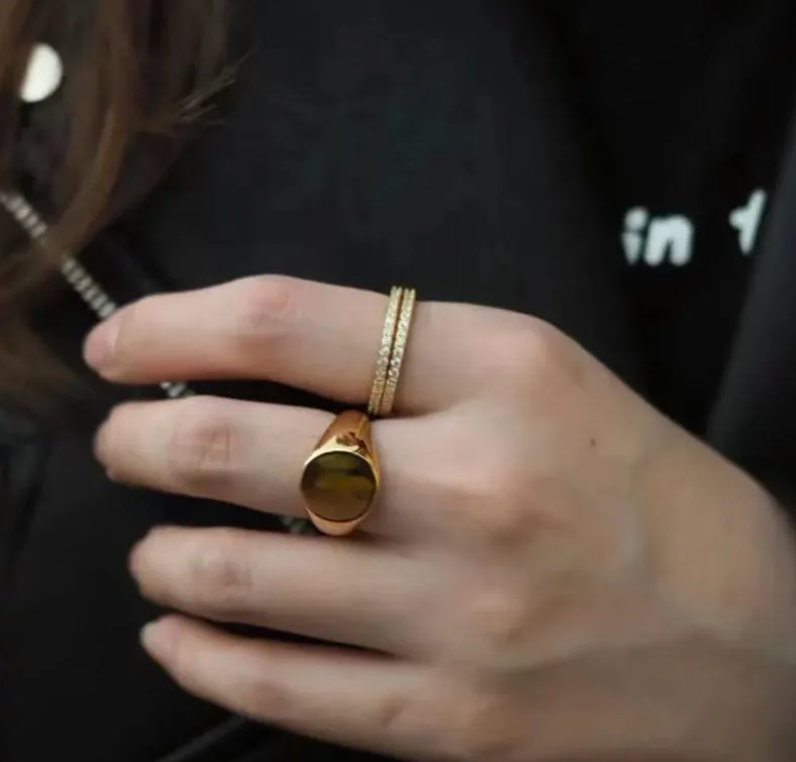 Signet Ring