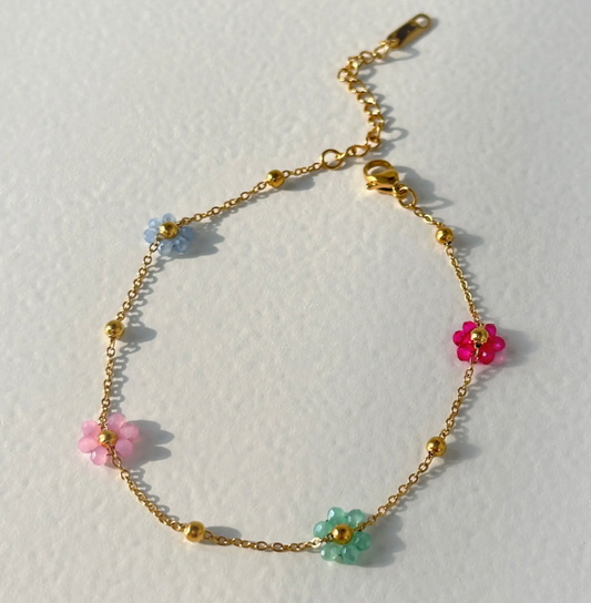 Dainty Flower Bracelet